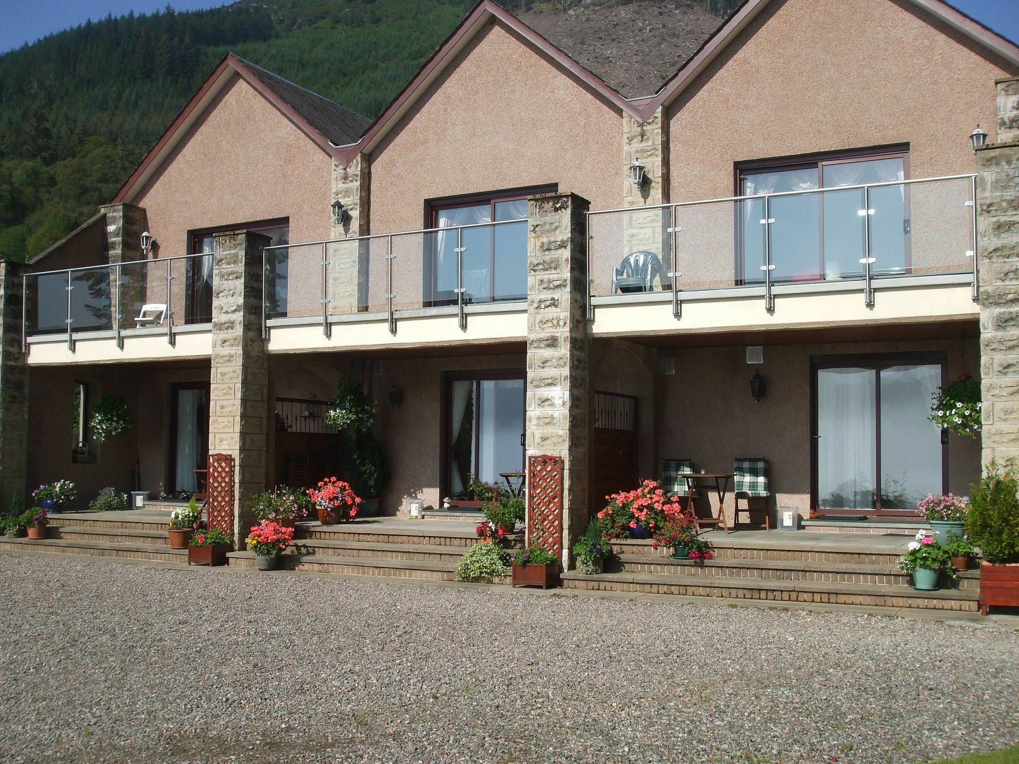 Tigh Na Bruach B&B Invermoriston Ngoại thất bức ảnh